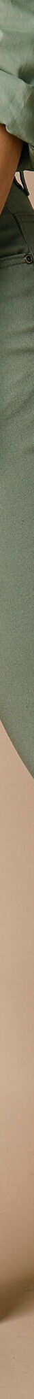 Pantalon sculptant, 5 poches (vert mousse) Pantalon sculptant, 5 poches (vert mousse)